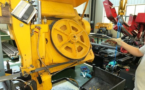 皂市镇金属带锯床的日常使用和保养注意事项！